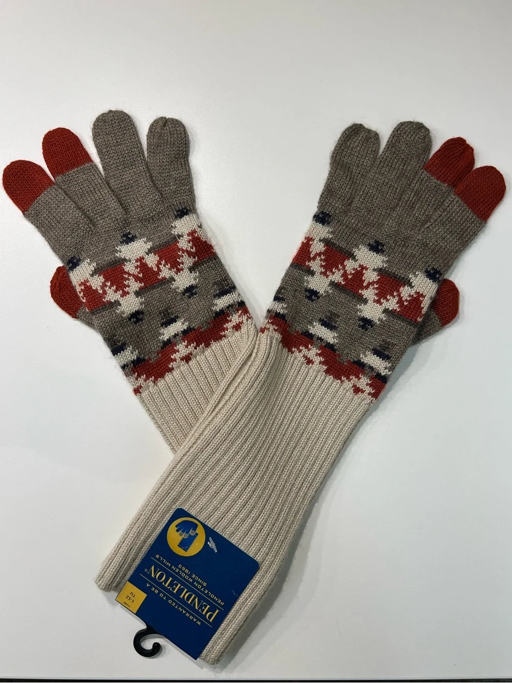 Pendleton Woolen Mills Gloves in Chief Joseph pattern